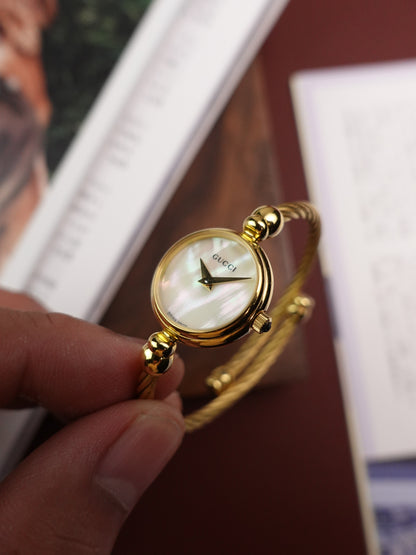 Gucci Weave Bangle Mother of Pearl Quartz