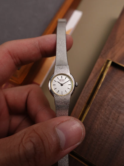 Ladies' Seiko Quartz Cut-to-size Bracelet