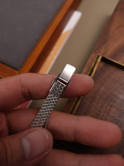 Ladies Seiko Quartz Octa with Cut-to-size rope textured bracelet