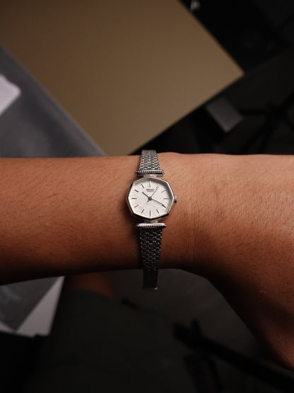 Ladies Seiko Quartz Octa with Cut-to-size rope textured bracelet