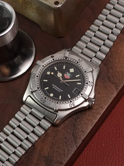 Men's Tag Heuer 2000 Professional dive watch