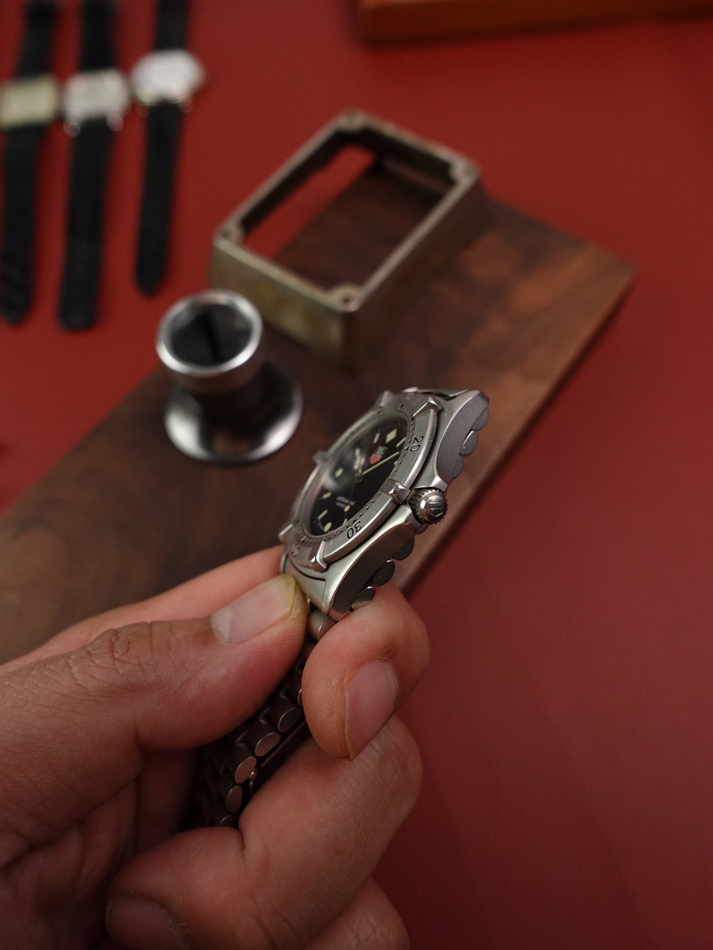 Men's Tag Heuer 2000 Professional dive watch