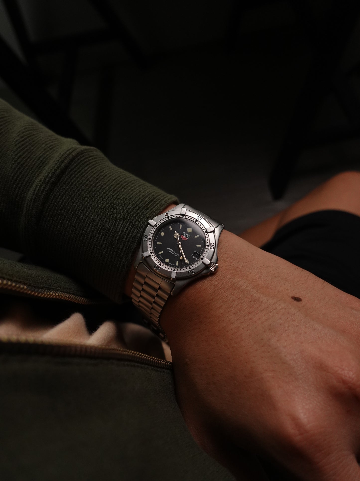 Men's Tag Heuer 2000 Professional dive watch