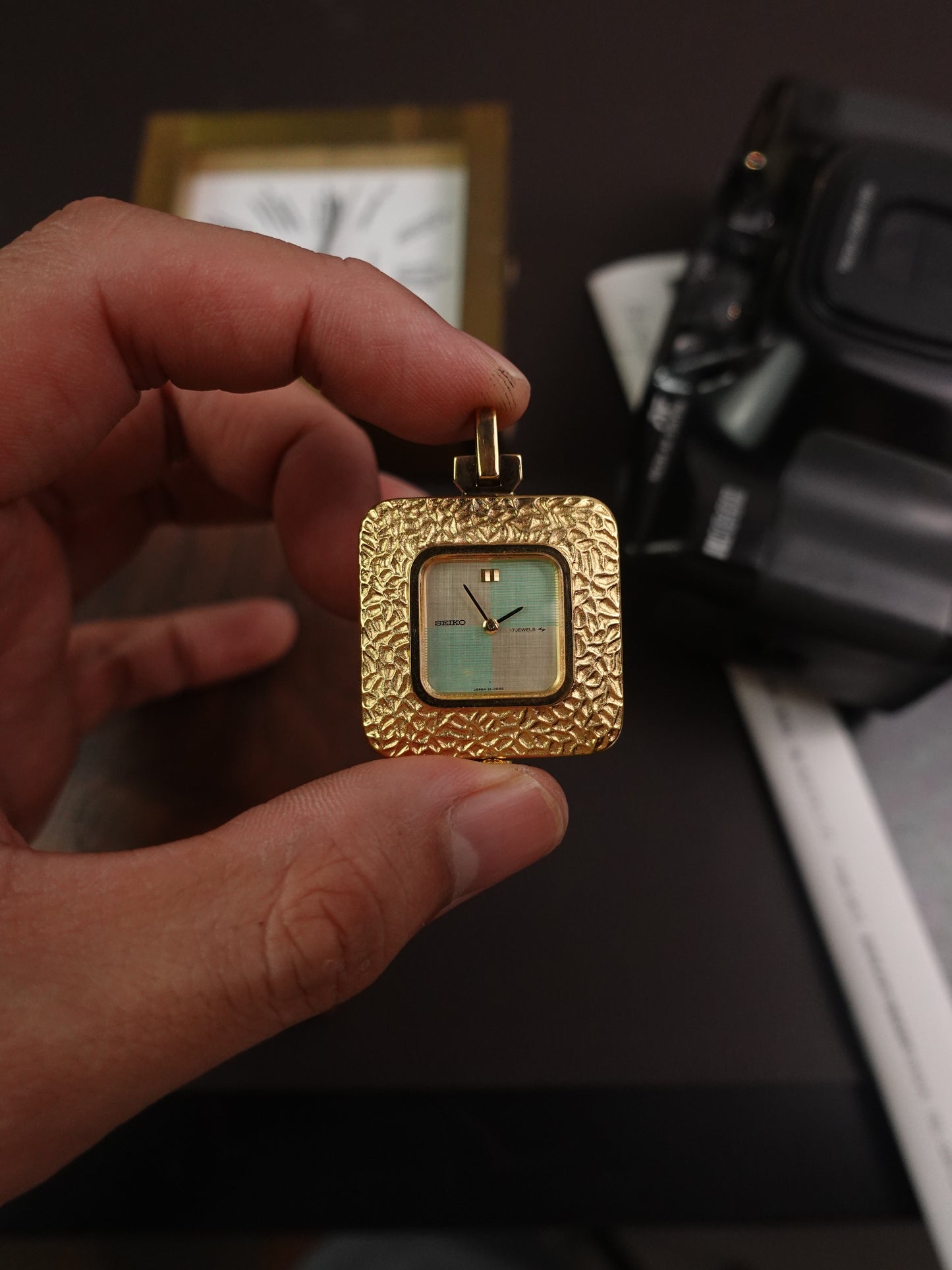 Seiko Hammered Case Art Deco Dial Manual winding Pendant  21-1100S