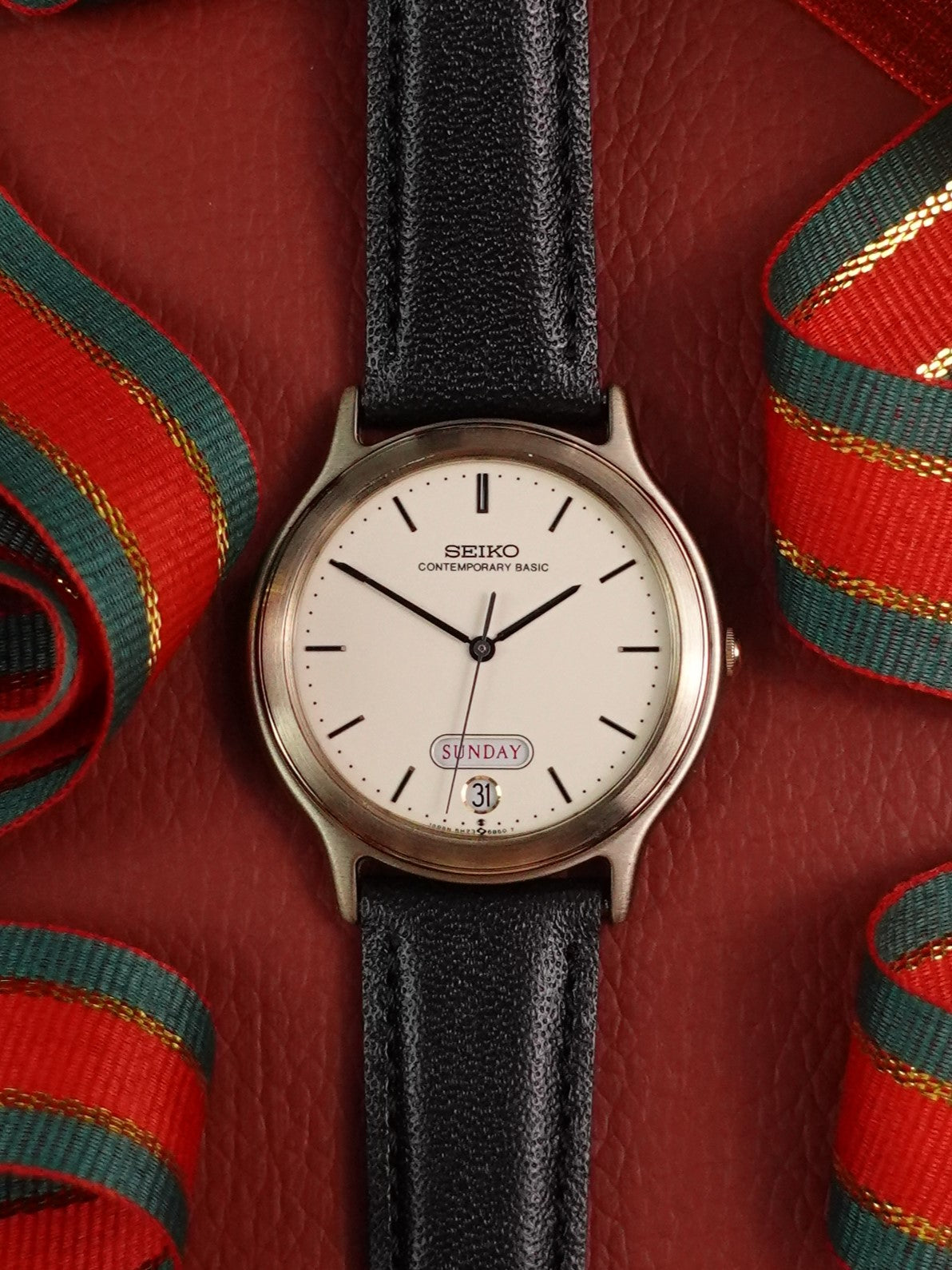 Seiko Contemporary Basic Day Date 5H23 - 6000 (champagne case