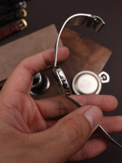 Seiko TV integrated Bracelet 7820-5030 1987