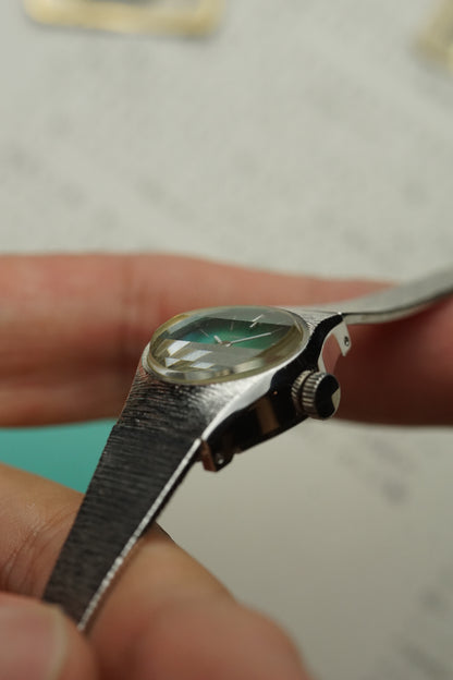 Orient Stone Dial bracelet Faceted Glass