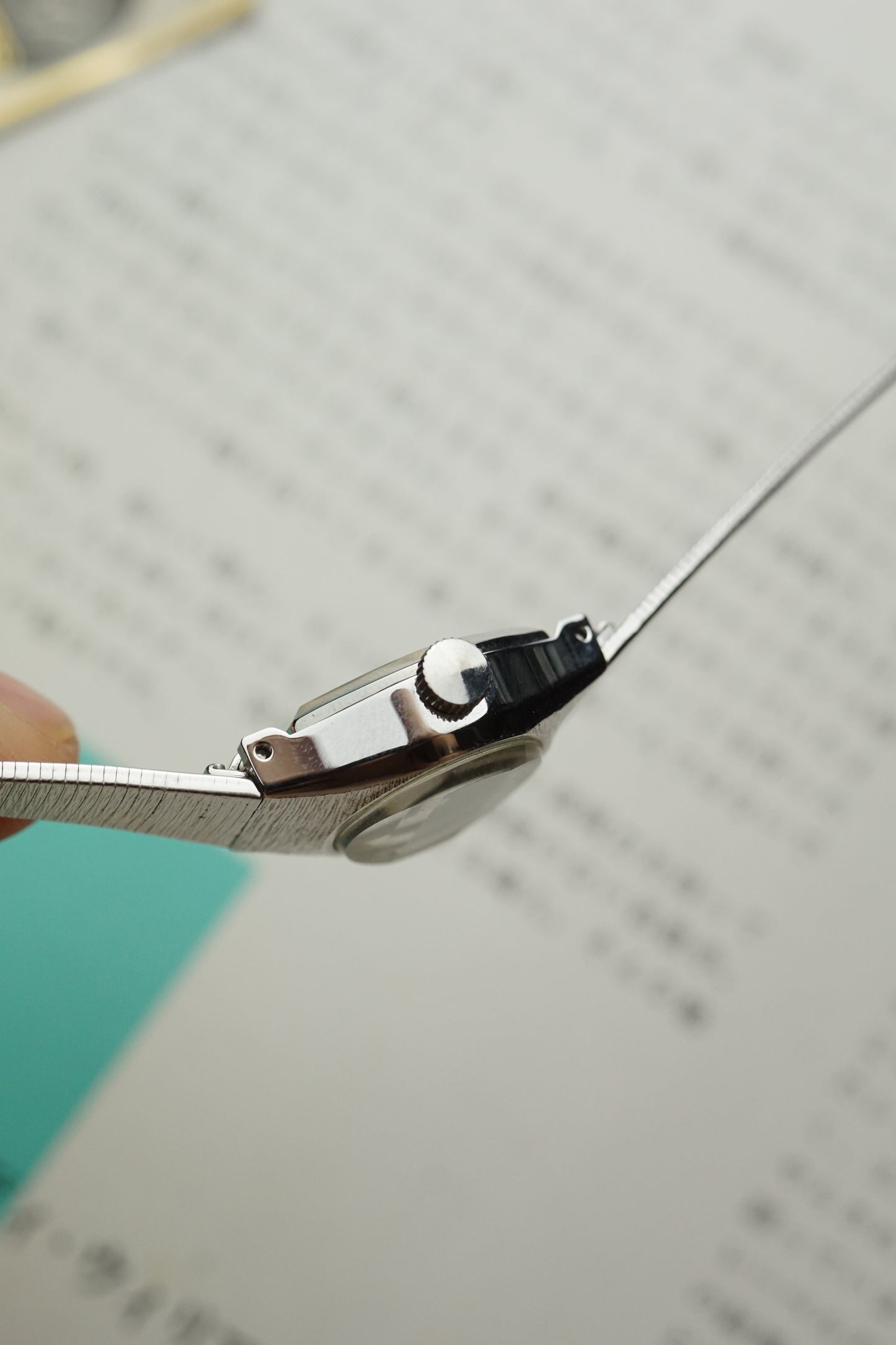 Orient Stone Dial bracelet Faceted Glass