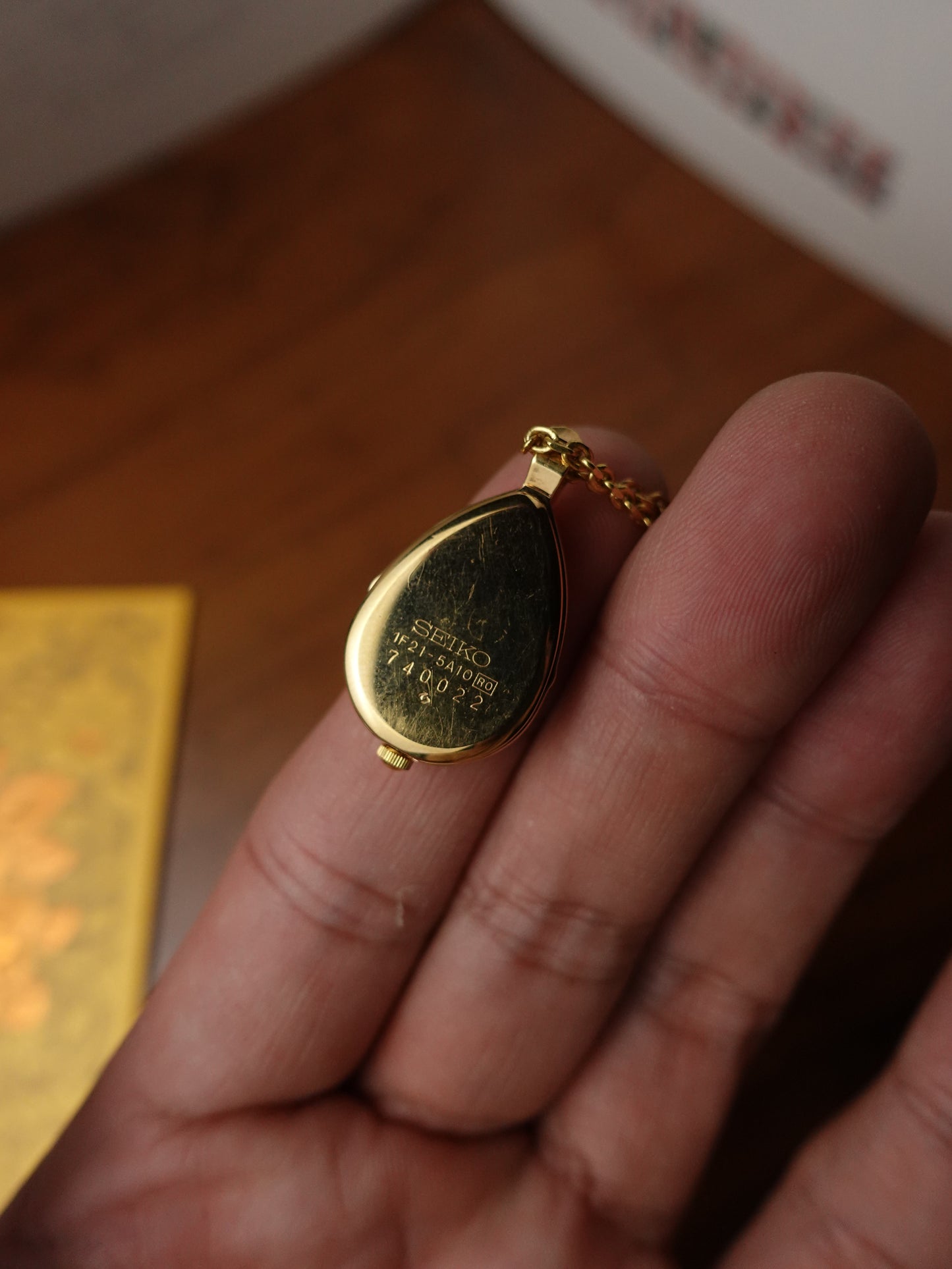 Seiko Pendent Necklace Watch "Teardrop" 1F21-5A10 Circa.1987 Quartz