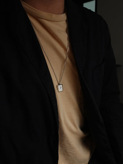 Seiko Pendent Necklace "candy' Quarts 2C20-5480 Circa. 1986