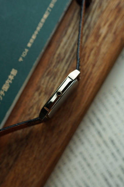 Seiko Dolce Tank Scratch resistant case