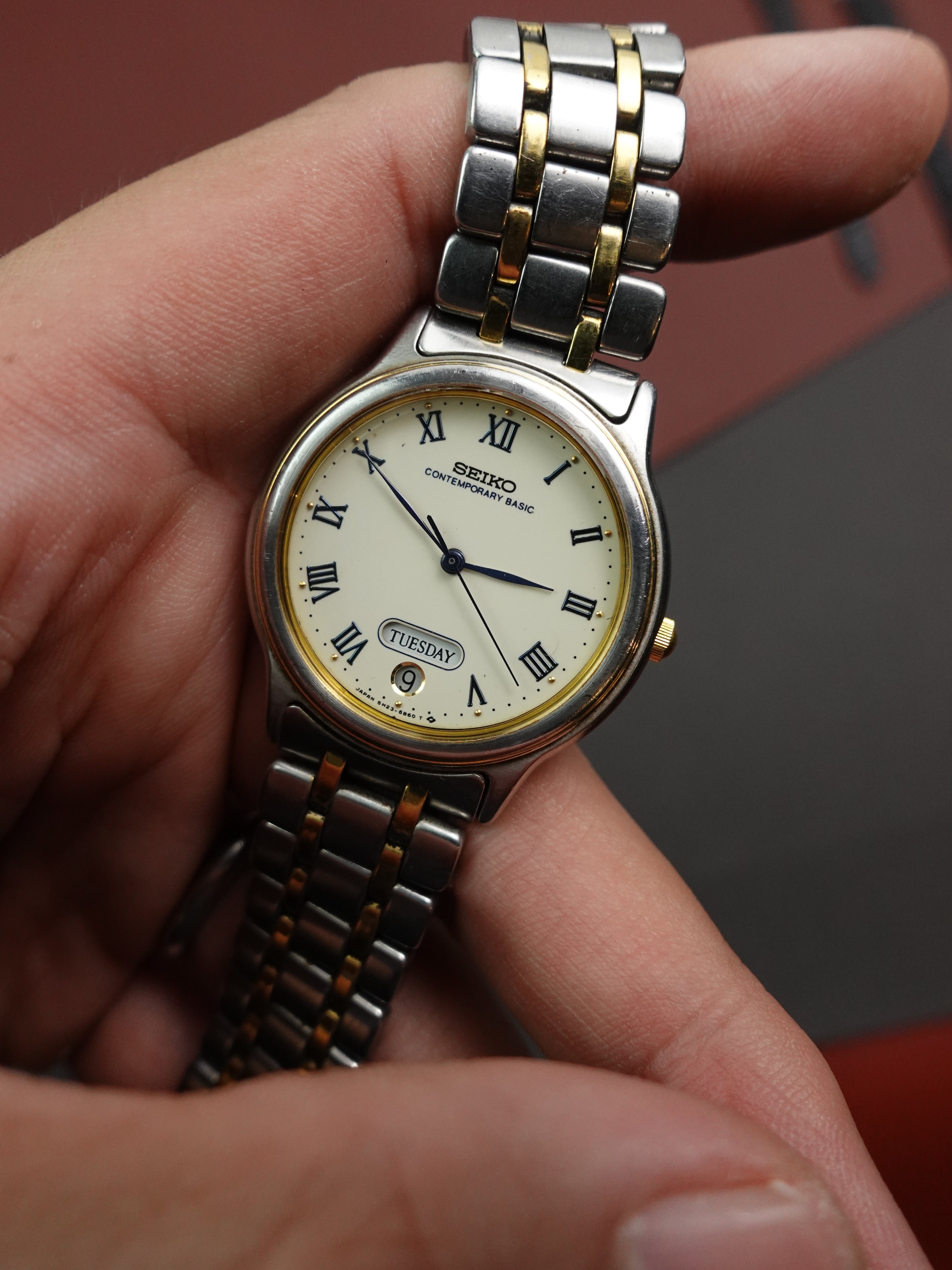 Seiko Contemporary Basic Day Date 5H23 - 6000 – My First Vintage