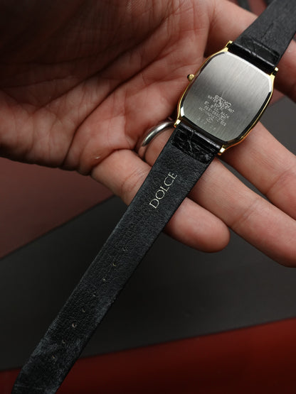 Seiko Dolce oblong tank 5E31-5B30 Circa. 1993 original strap and buckle