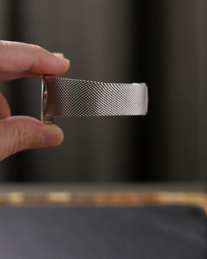 Universal Genève “Blue Ellipse” White Shadow Ref. 866051 (circa 1970s)