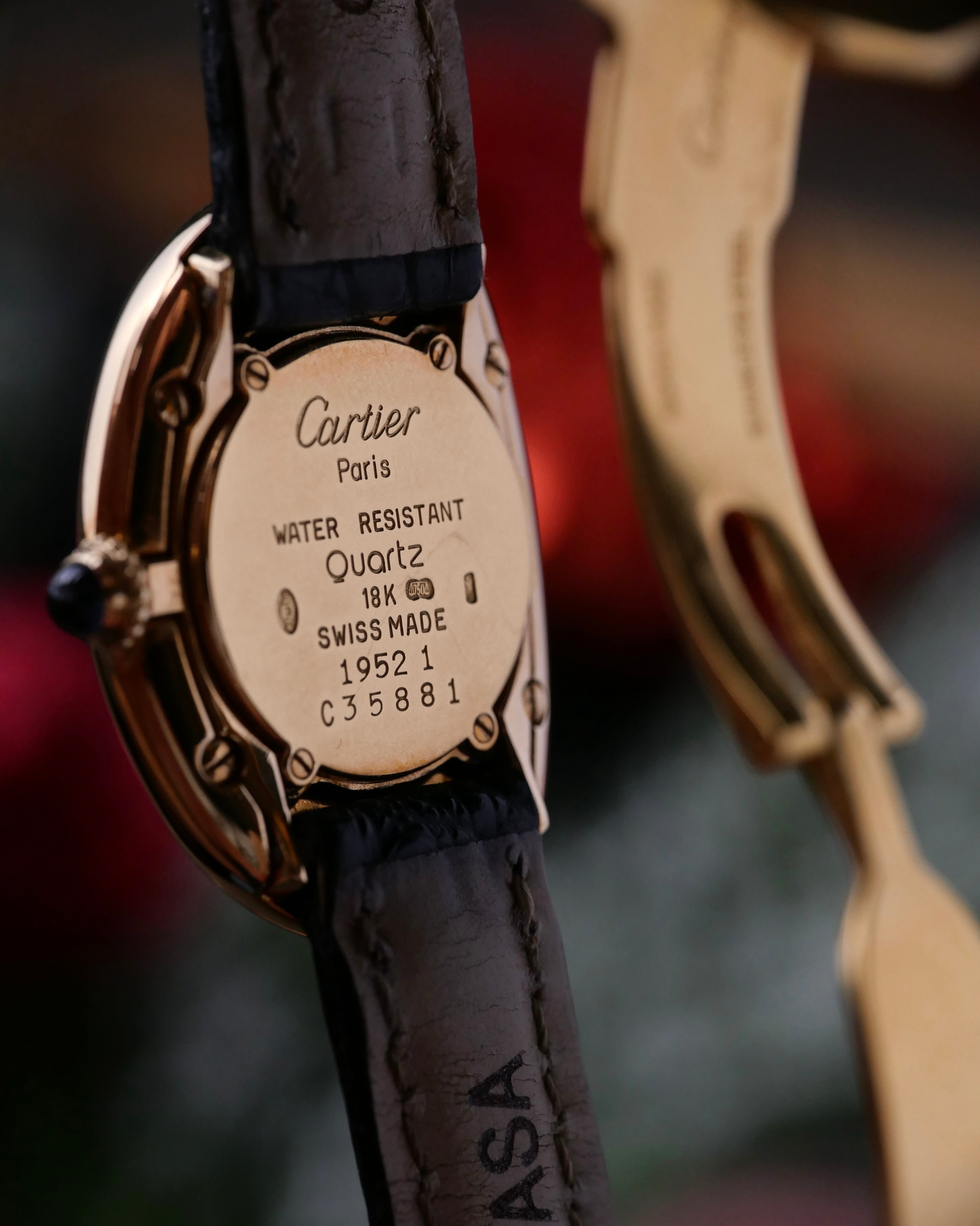 Cartier Baignoire SM 18k Yellow Gold Ref. 1952 1 (circa 1990s