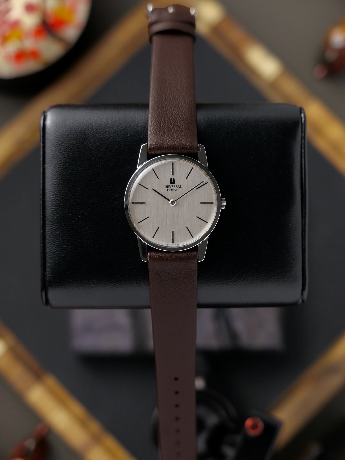 Universal Genève Extra-Plat Brushed Silver Dial Ref. 842.101 (circa late 1960s)