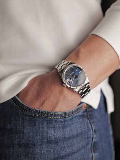 Rolex Oyster Perpetual Date “Blue Sunburst” w/ Box & Papers Ref. 15210 (circa 1993/4)