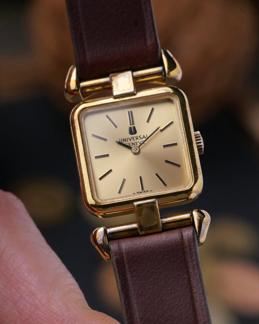Universal Genève Square “Convertible Cornes de Vache Lugs” Ref. 511627 (Circa 1970s)