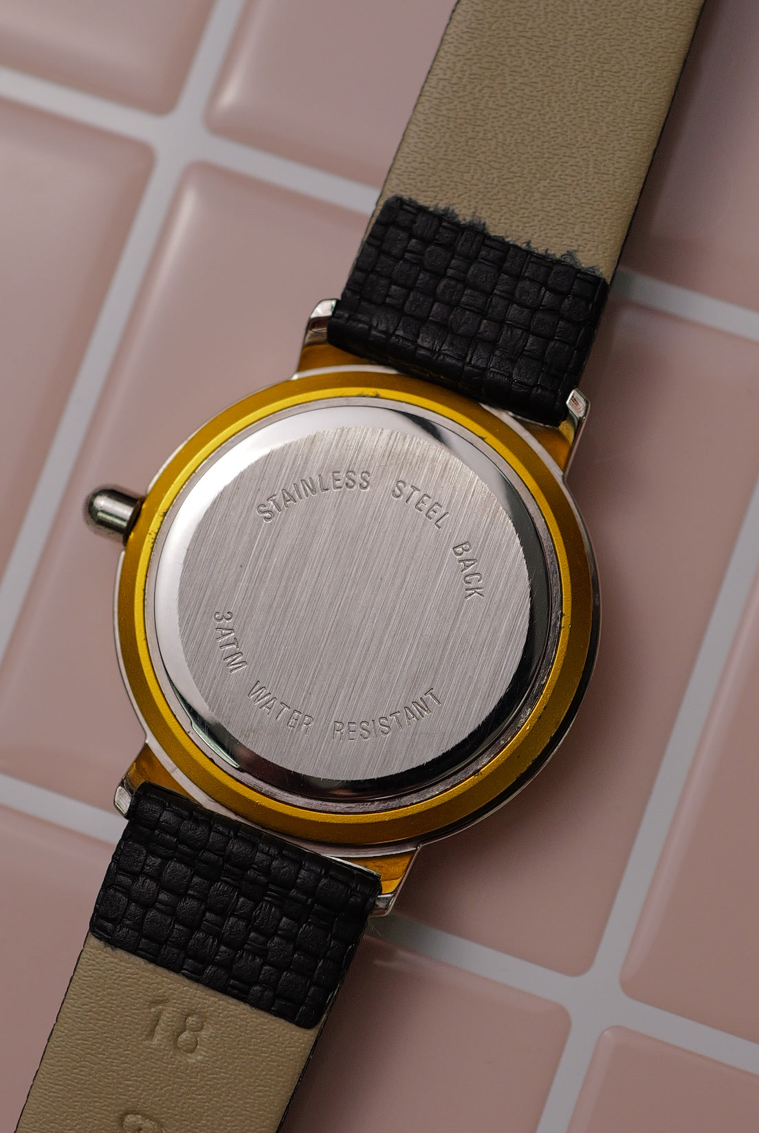 2CAN Vintage 90's "APPLE" Watch