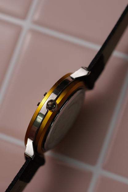 2CAN Vintage 90's "APPLE" Watch