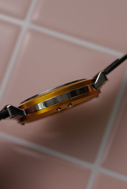 2CAN Vintage 90's "APPLE" Watch