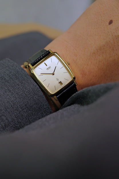 seiko Quartz Chariot Tank with Date function Circa. 1979