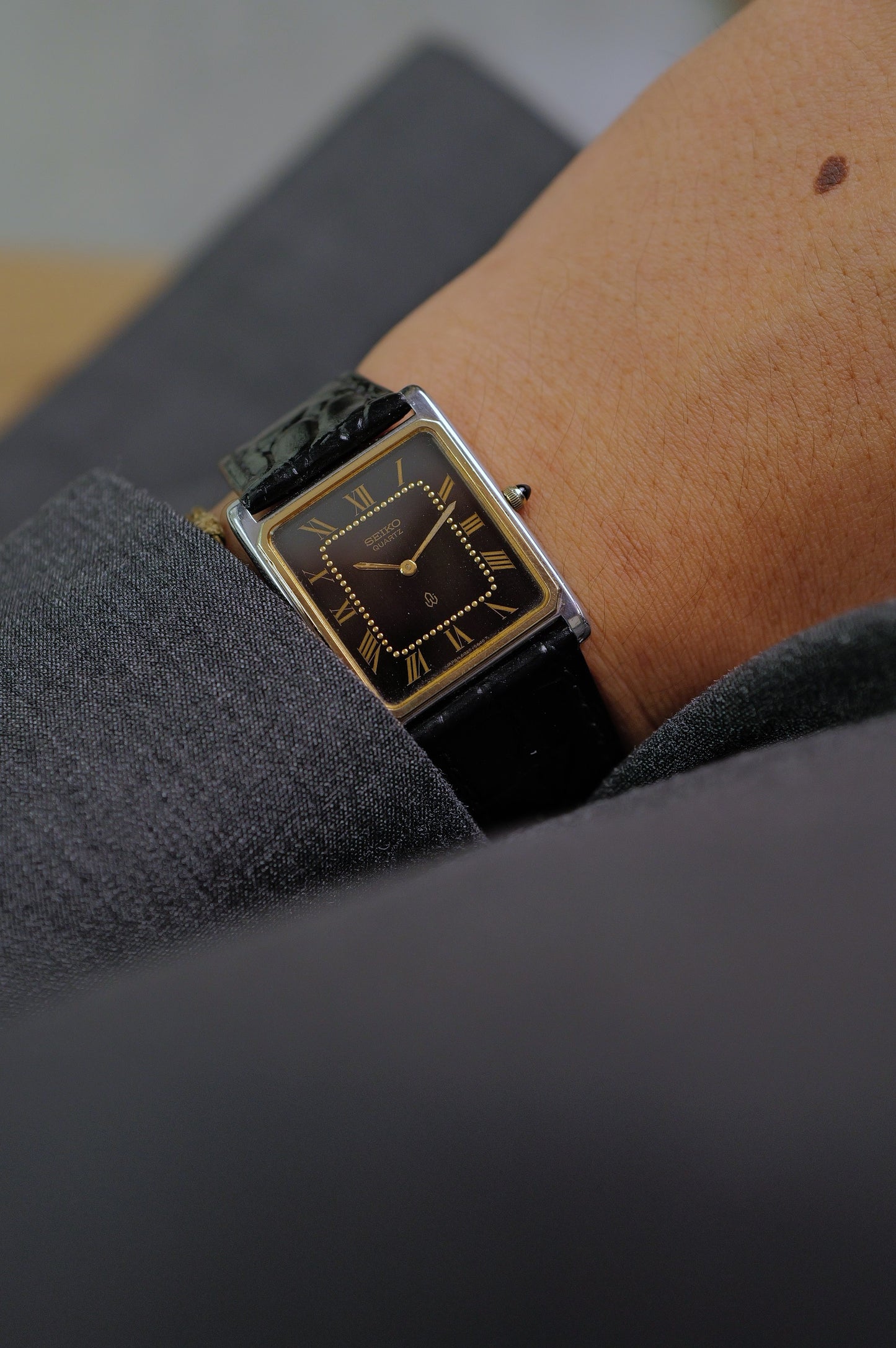 Seiko Quartz Tank "Jumbo" Circa.1981