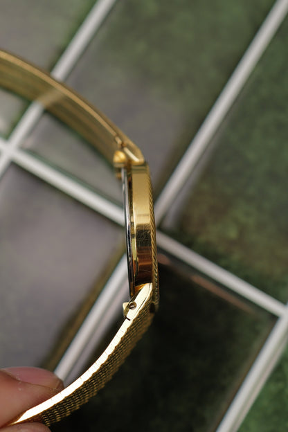 Seiko Quartz "Golden hour" integrated bracelet circa. 1984