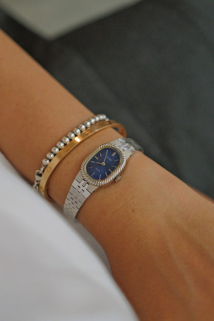Seiko Alba Oval with ribbon bezel Quartz Circa. 1991