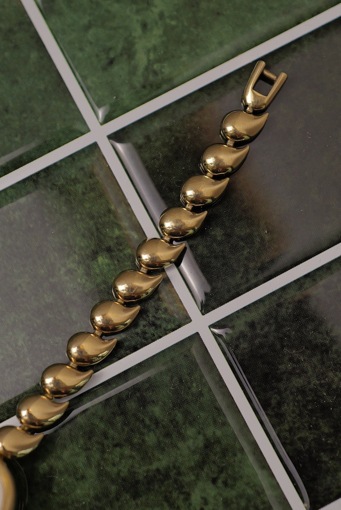 Citizen "Beaded Pearls" Bracelet Quartz Circa. 1987