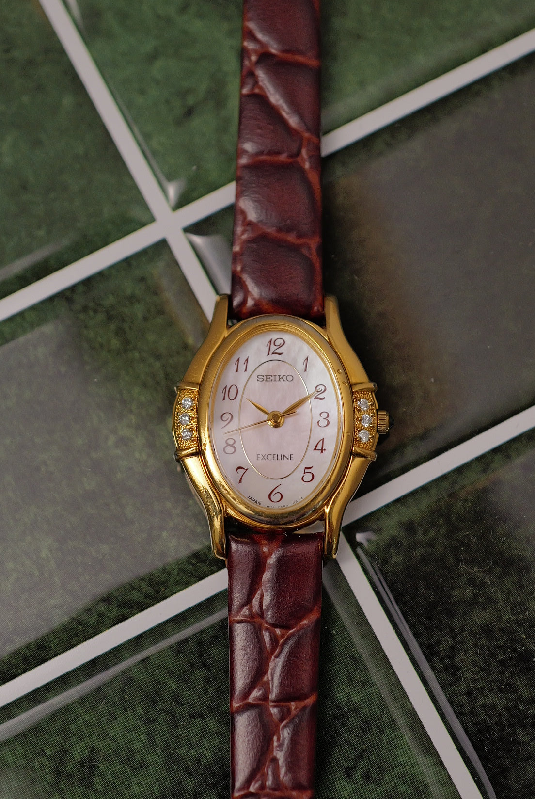 Seiko Exceline Art Deco Diamond Case with Pink Mother of Pearl Dial