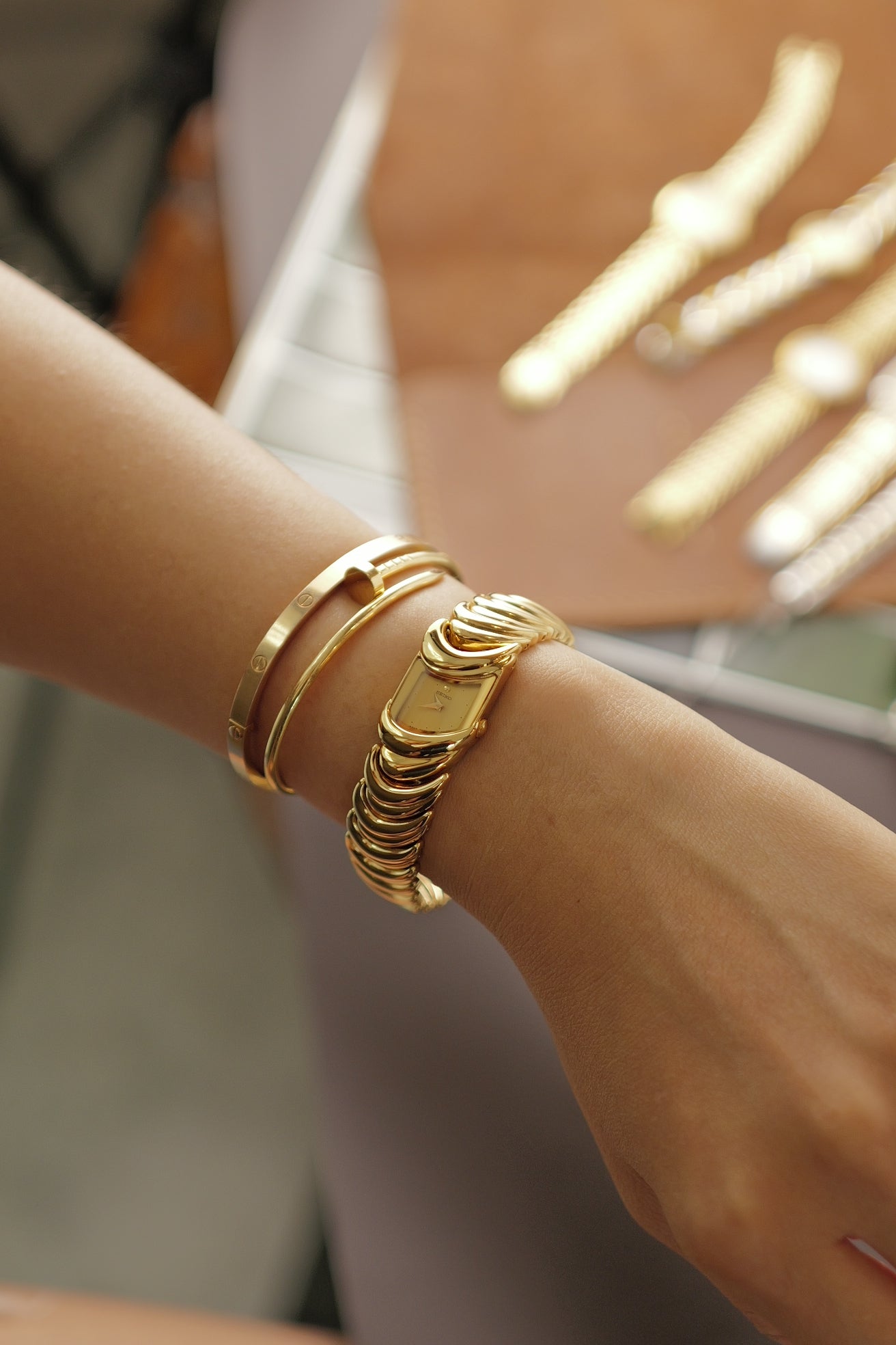 Seiko Quartz "Molten Loop" Circa.1994 (Rare Curation)