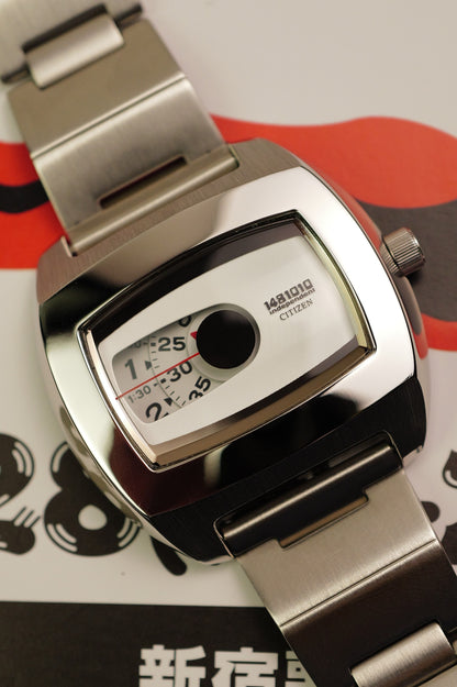 Citizen 1481010 independent Jumping hour quartz Special White edition with original Box