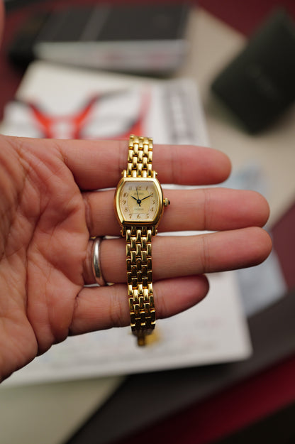 Seiko Exeline Tortue Mother of Pearl Dial with original bracelet  Circa.1996