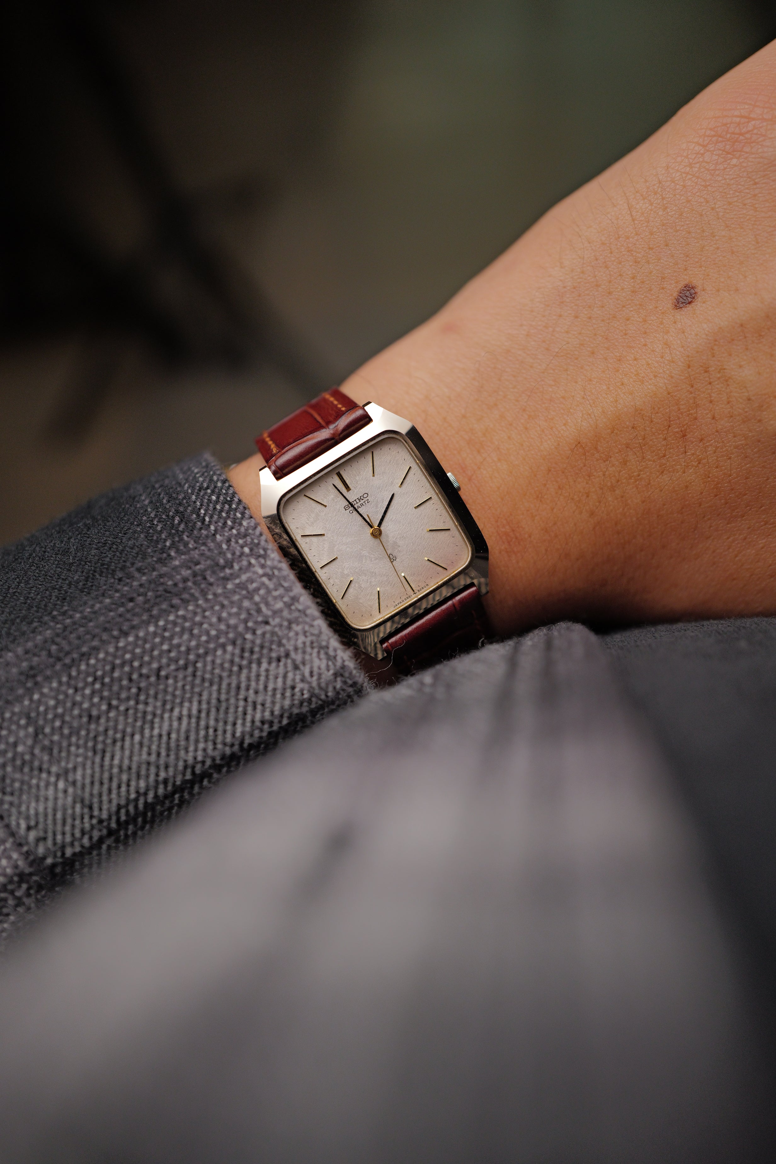 Seiko Quartz 5931-5260 scratch resistant Case Circa.1980s – My