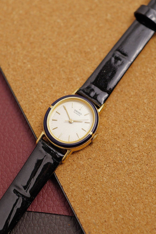 Seiko Quartz Oval with Lacquer Bezel 1421-584B