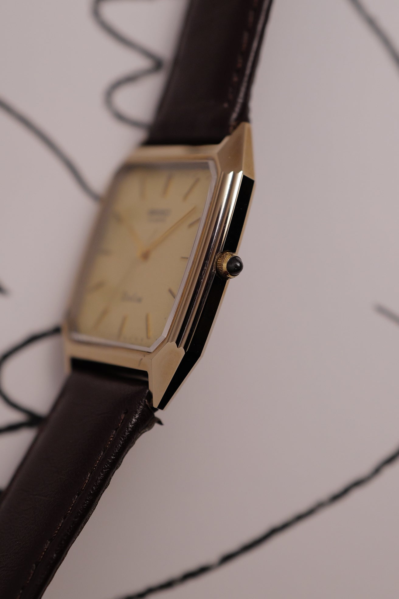 Seiko Dolce Step Bezel 6030-5390 Scratch Resistant case