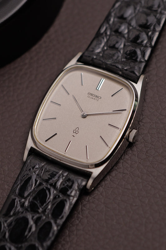 Seiko Quartz Ellipse 2620-5050 Circa. 1978 With original warranty papers