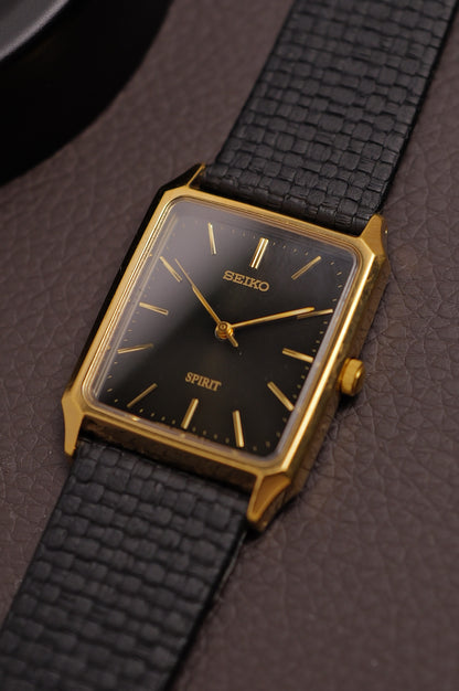 Seiko Spirit Tank "Onyx" 7NO1-5810 Circa 1999