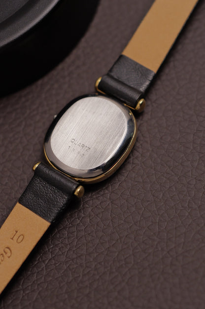 Ladies Ladies Omega "ellipse with T-lugs Pusher crown