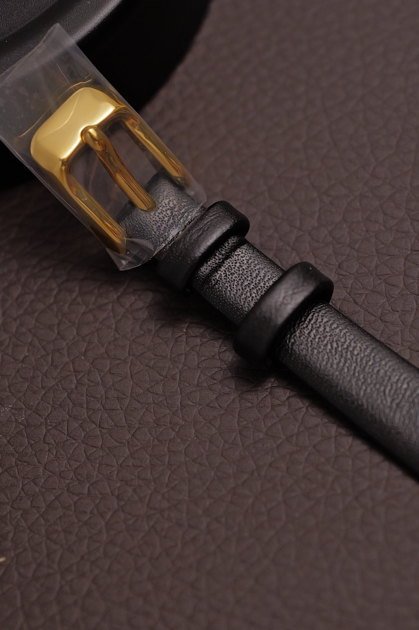 Ladies Ladies Omega "ellipse with T-lugs Pusher crown