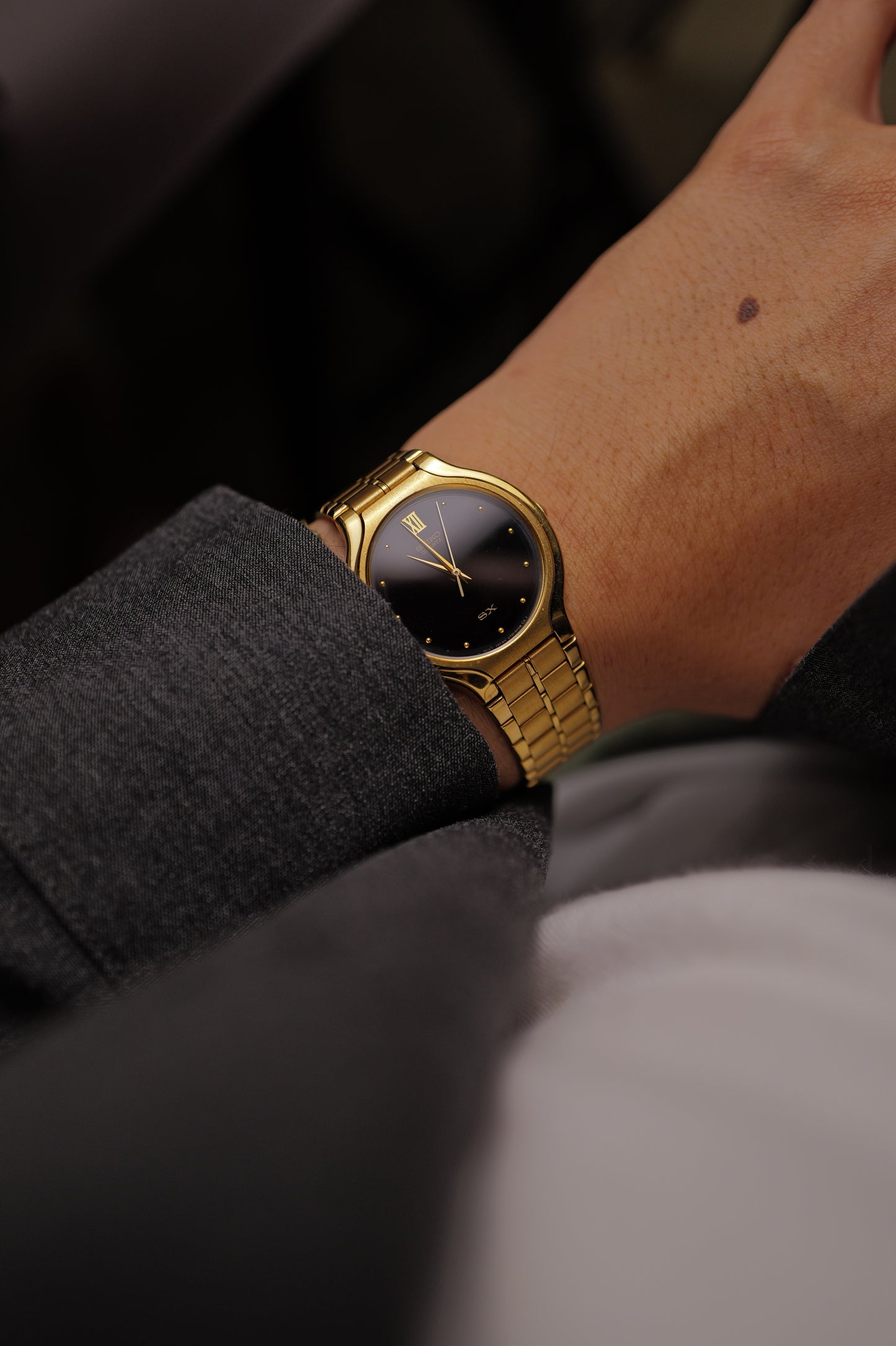 Seiko SX Gold integrated bracelet v701-6k00 Circa.1992