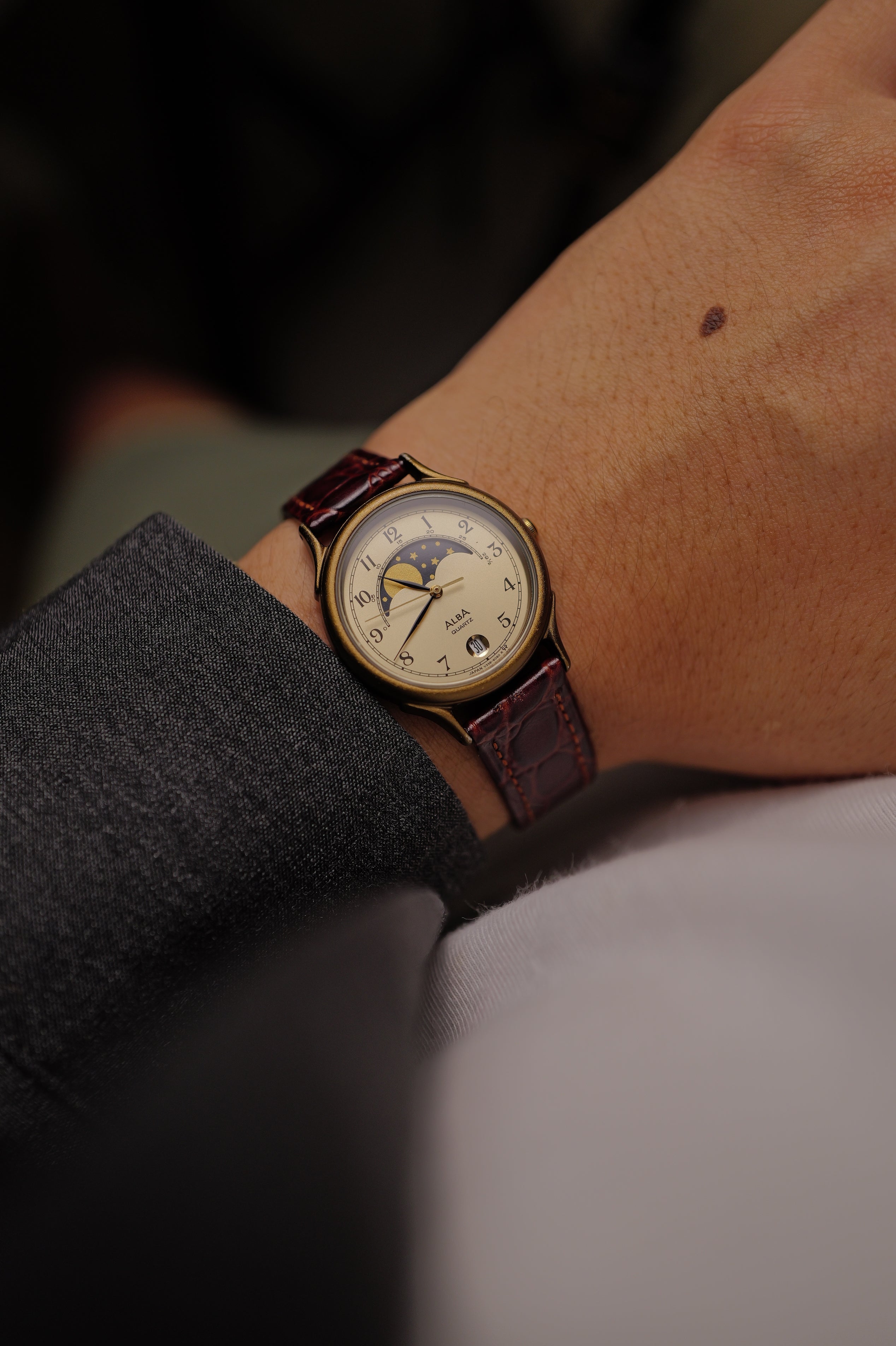 Seiko Alba Moonphase V338-6020 – My First Vintage