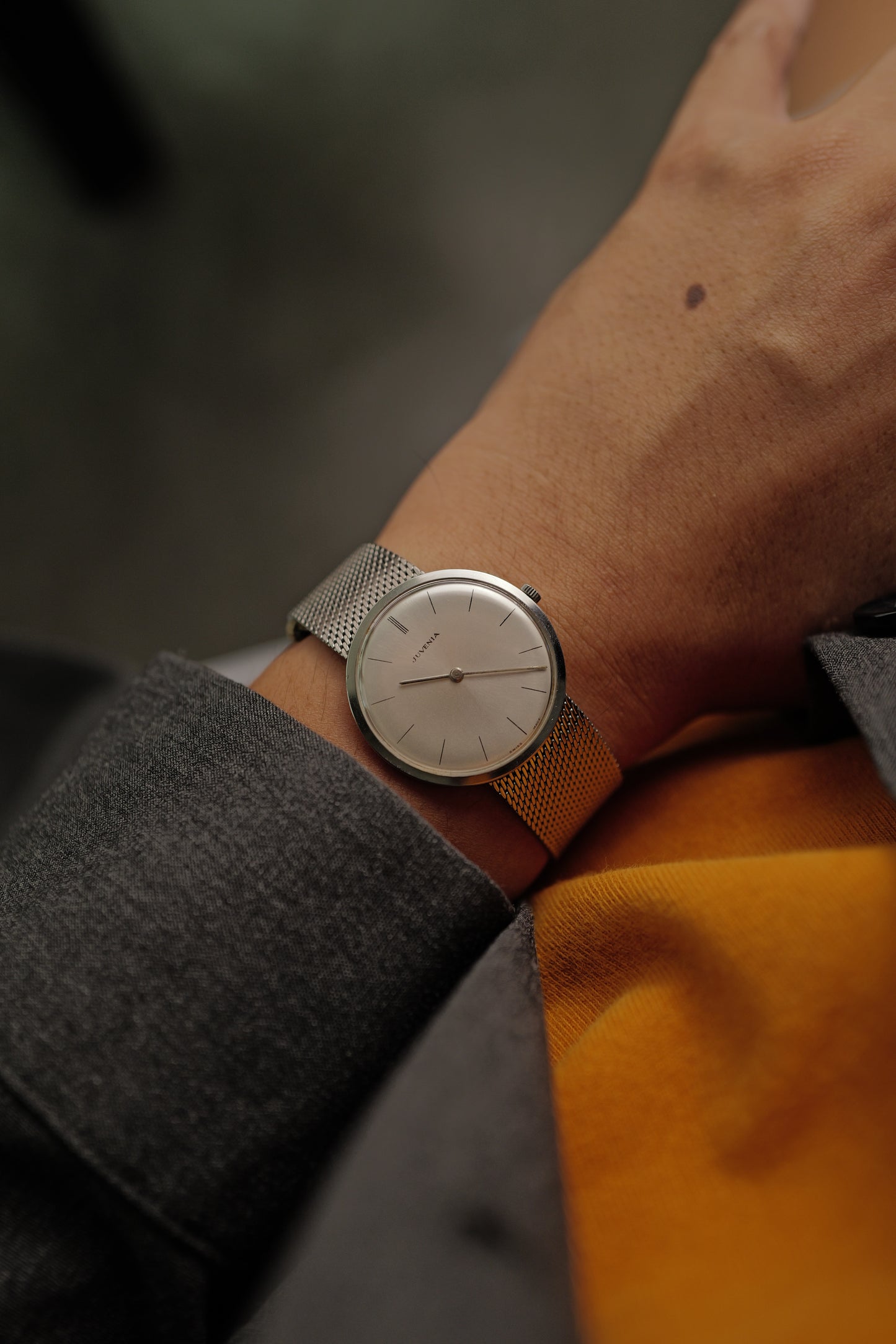 Juvenia "Sunburst Silver" Pebble Disco volante Circa. 1970s