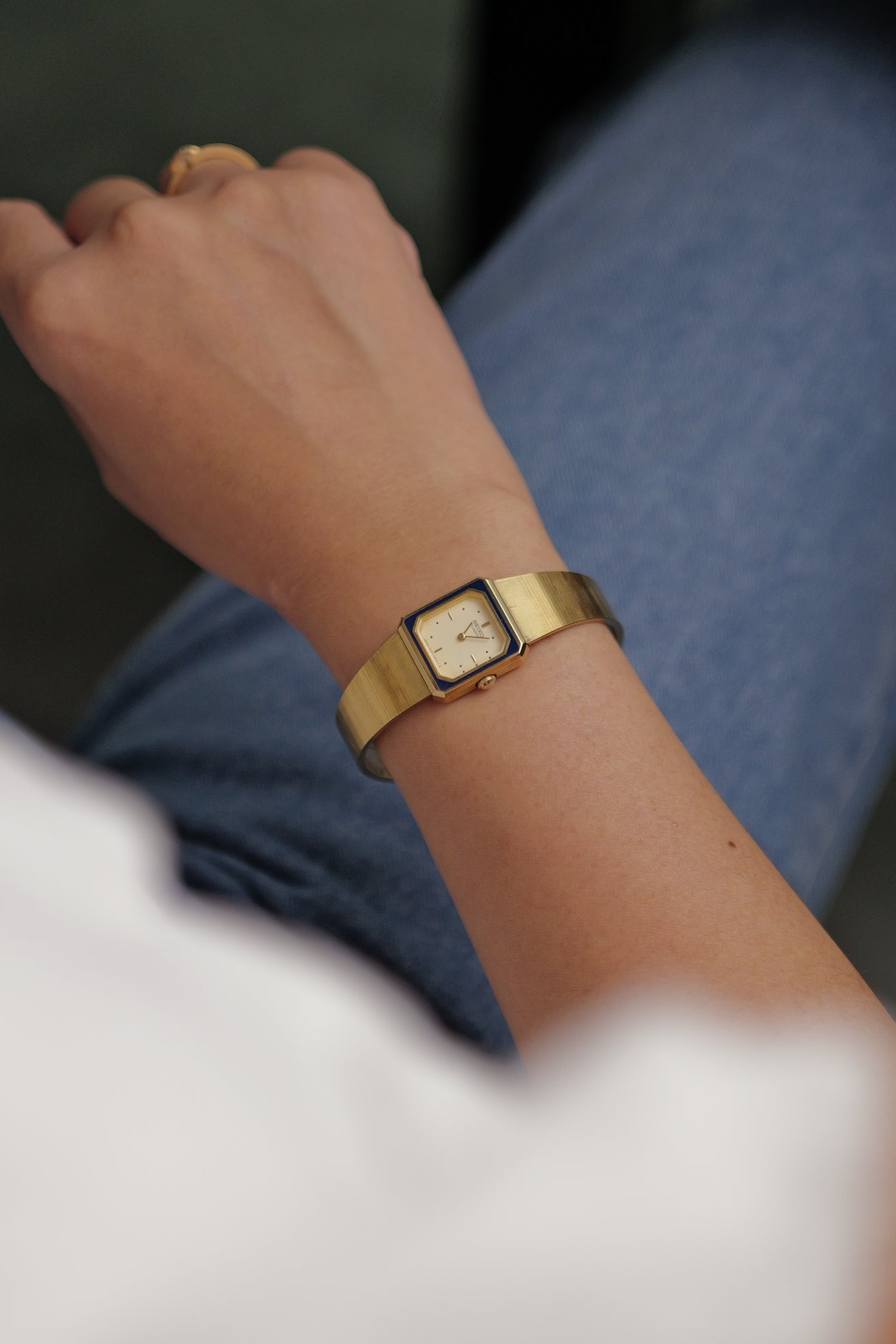 Seiko Quartz "Blue lacquer Frame" Circa. 1992.