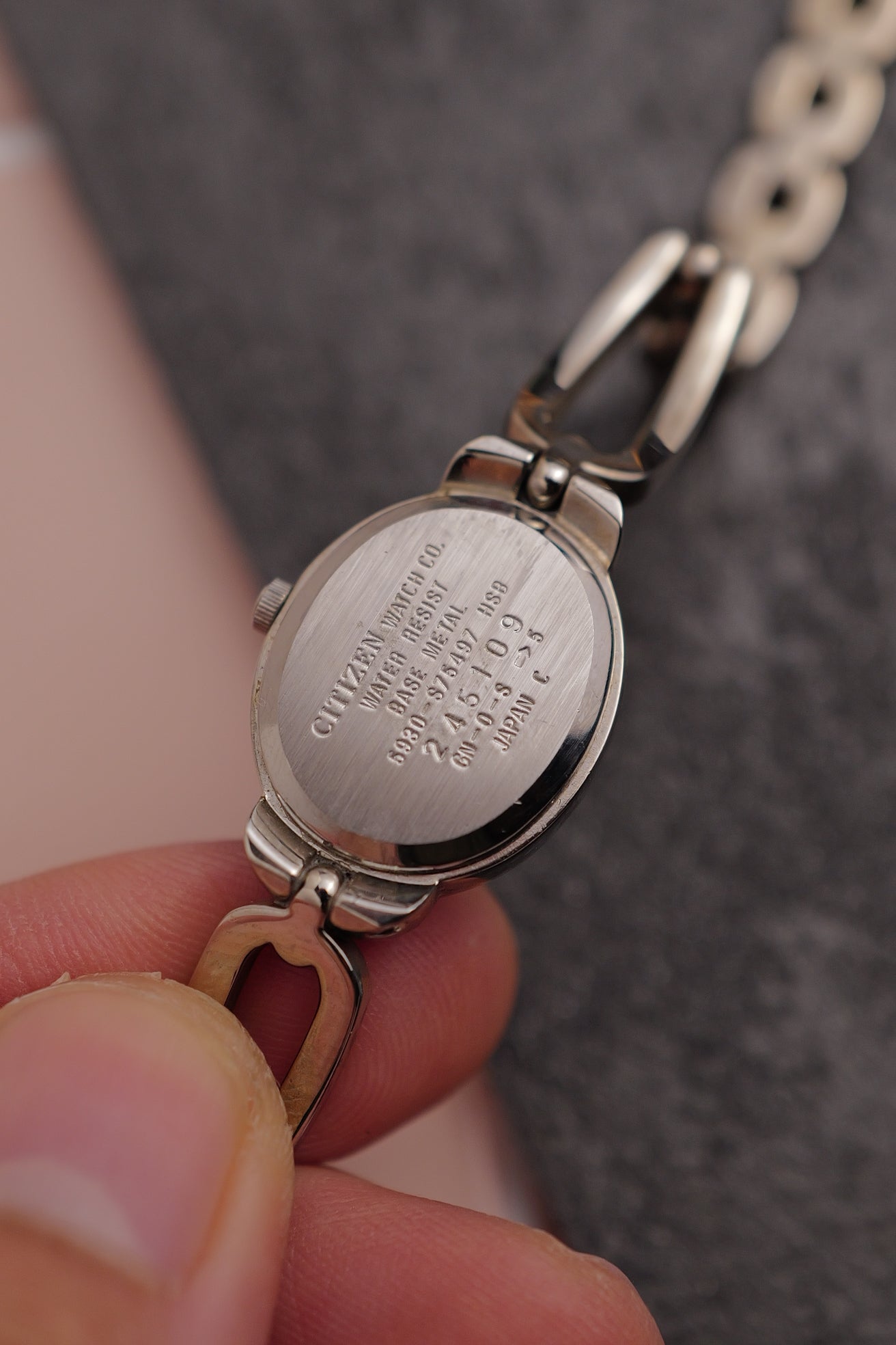 Citizen "Sunburst Pink oval" Circa.1992