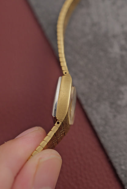 Tissot "Golden Cushion" Textured bracelet Circa. 1970s NOS