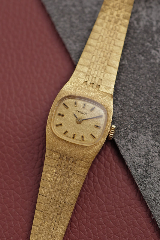 Tissot "Golden Cushion" Textured bracelet Circa. 1970s NOS
