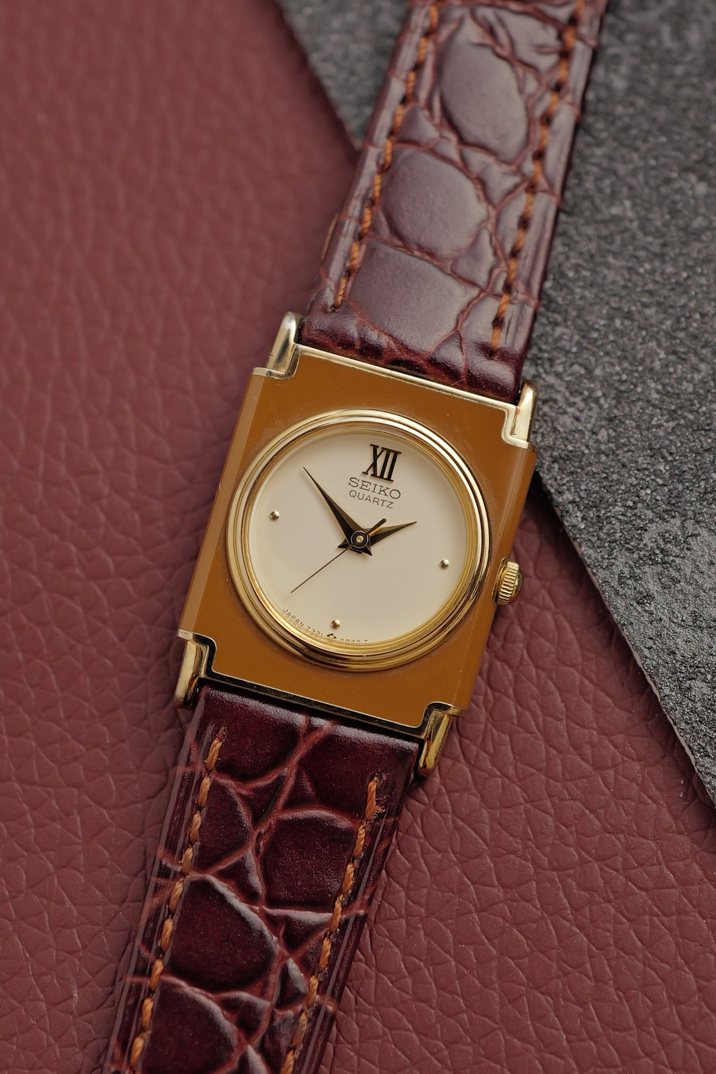 Seiko Quartz "Lacquer Frame" Circa. 1984