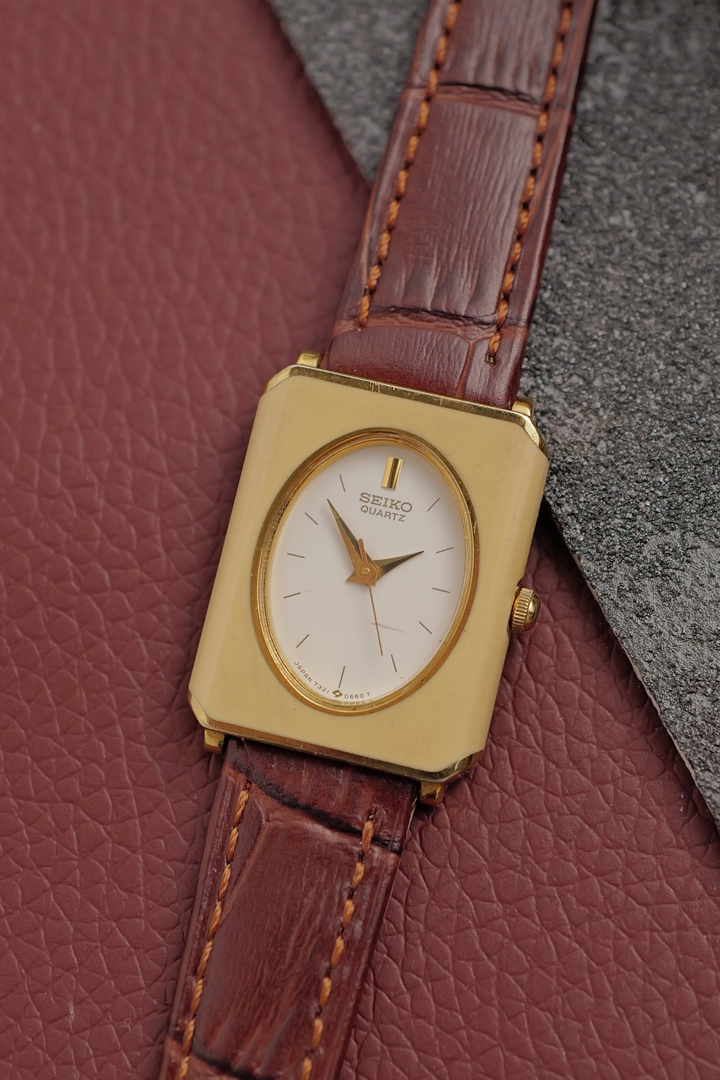 Seiko Quartz "Lacquer Frame" in cream Circa. 1984